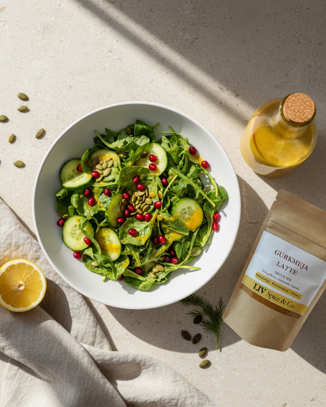 Gurkmeja Latte Vinaigrette – En frisk & gyllene dressing
